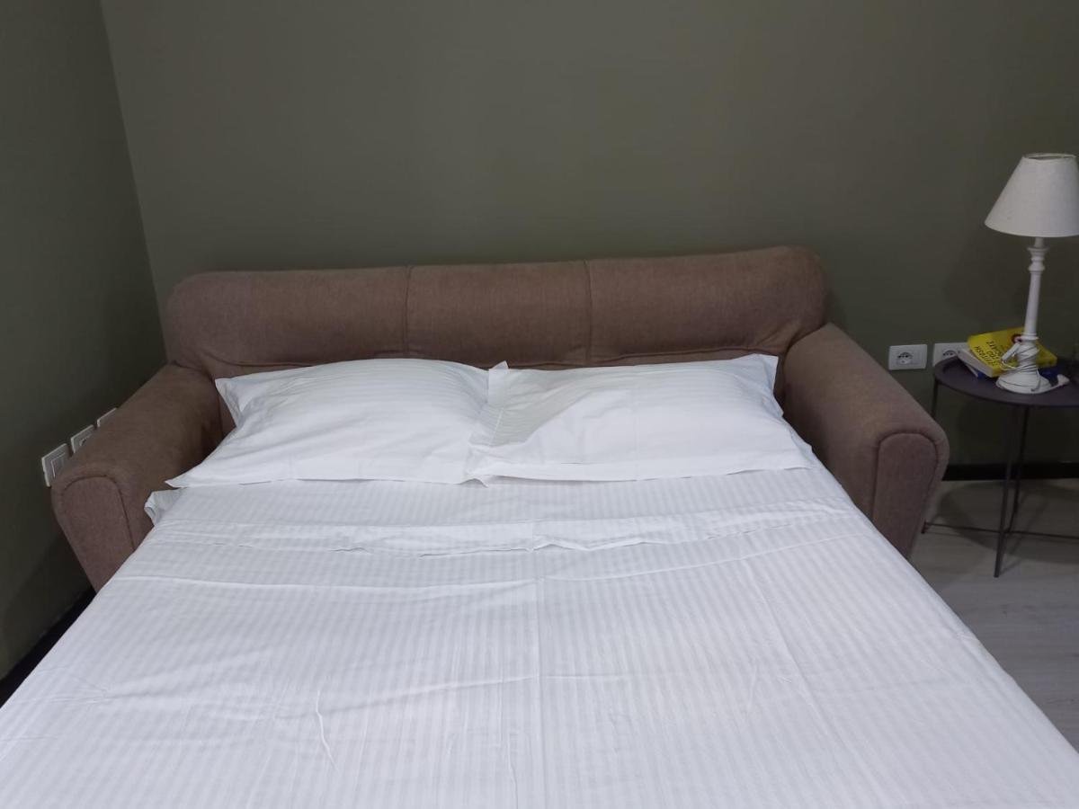 Penthouse Rooms & Aparts Tiranë Eksteriør bilde