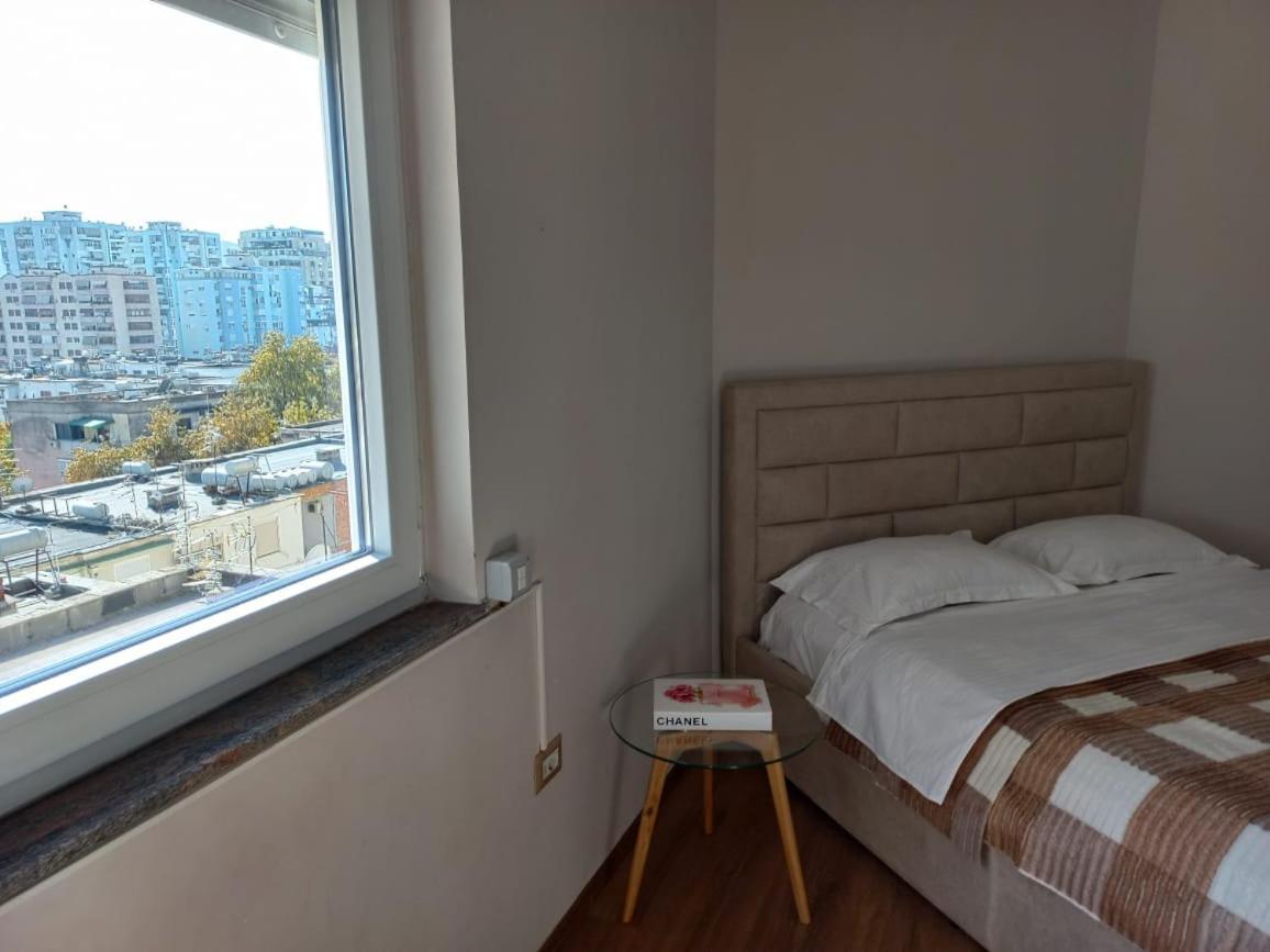 Penthouse Rooms & Aparts Tiranë Eksteriør bilde
