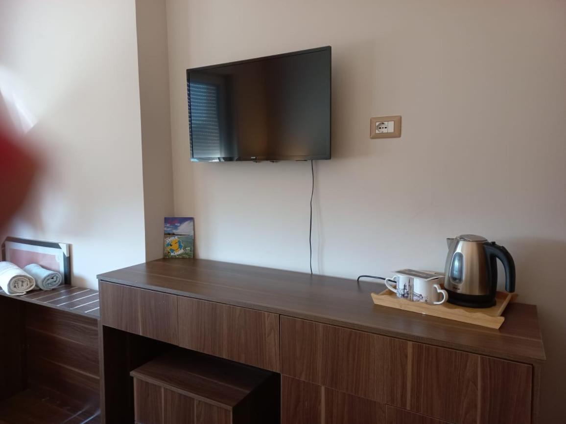 Penthouse Rooms & Aparts Tiranë Eksteriør bilde