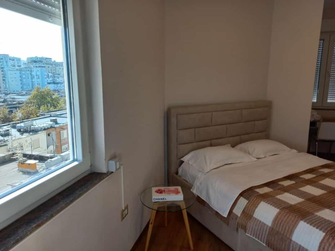 Penthouse Rooms & Aparts Tiranë Eksteriør bilde
